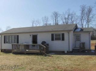 245 Fowler Cir, Dobson, NC 27017