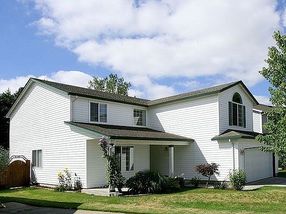 2nd image of 16405 NE 63rd Cir