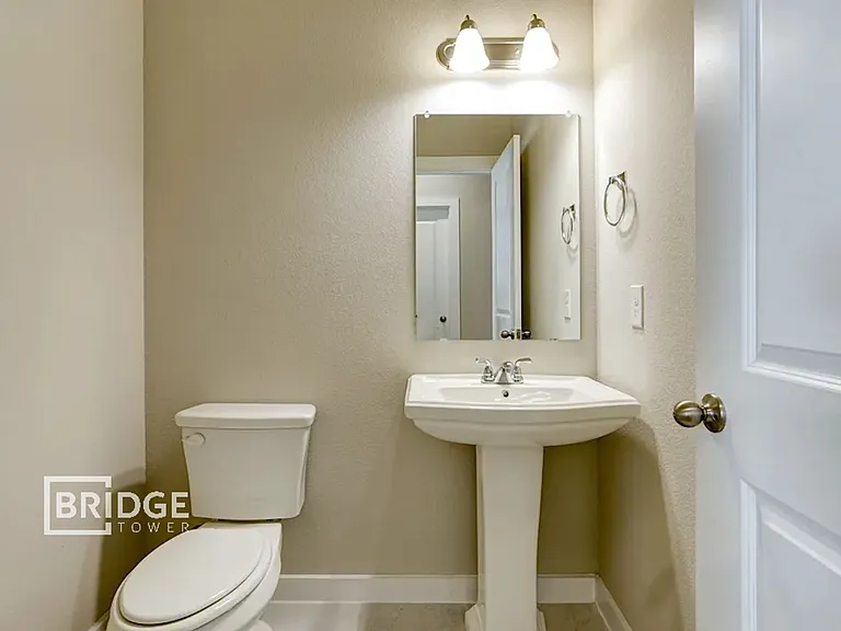 4126 Tobin Dr — Photo 11