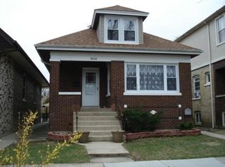 5655 W Warwick Ave, Chicago, IL 60634