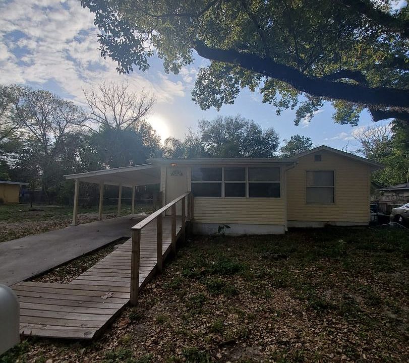 1st image of 10112 N Aster Ave
