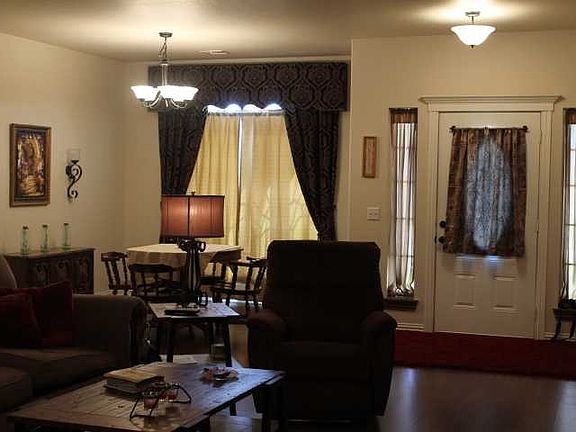 2nd image of 1021 N 3rd Ave