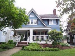 3038 Yorkshire Rd, Cleveland Heights, OH 44118