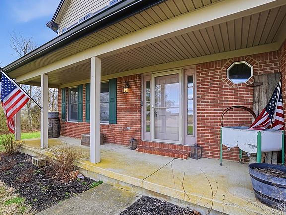 2nd image of 6132 Hornbeam Rd