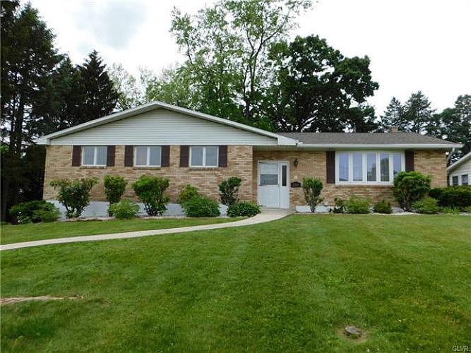1st image of 2707 Stonewood Dr