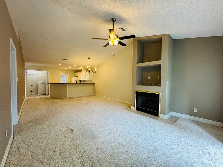 7361 Hollis St — Photo 46