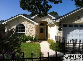 4958 English Crossing Rd, Pipe Creek, TX 78063