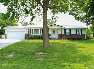418 Quail Run Rd, Iberia, MO 65486