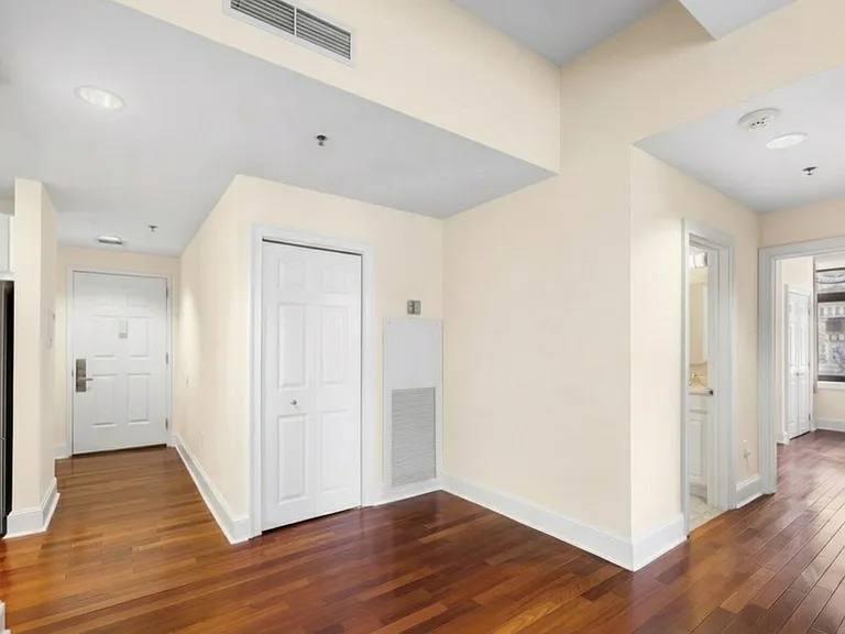 1500 Chestnut St #F — Photo 14