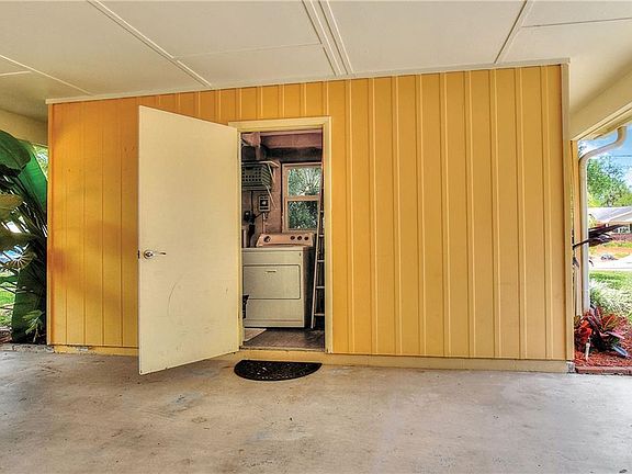 5th image of 2104 W Kyra Dr