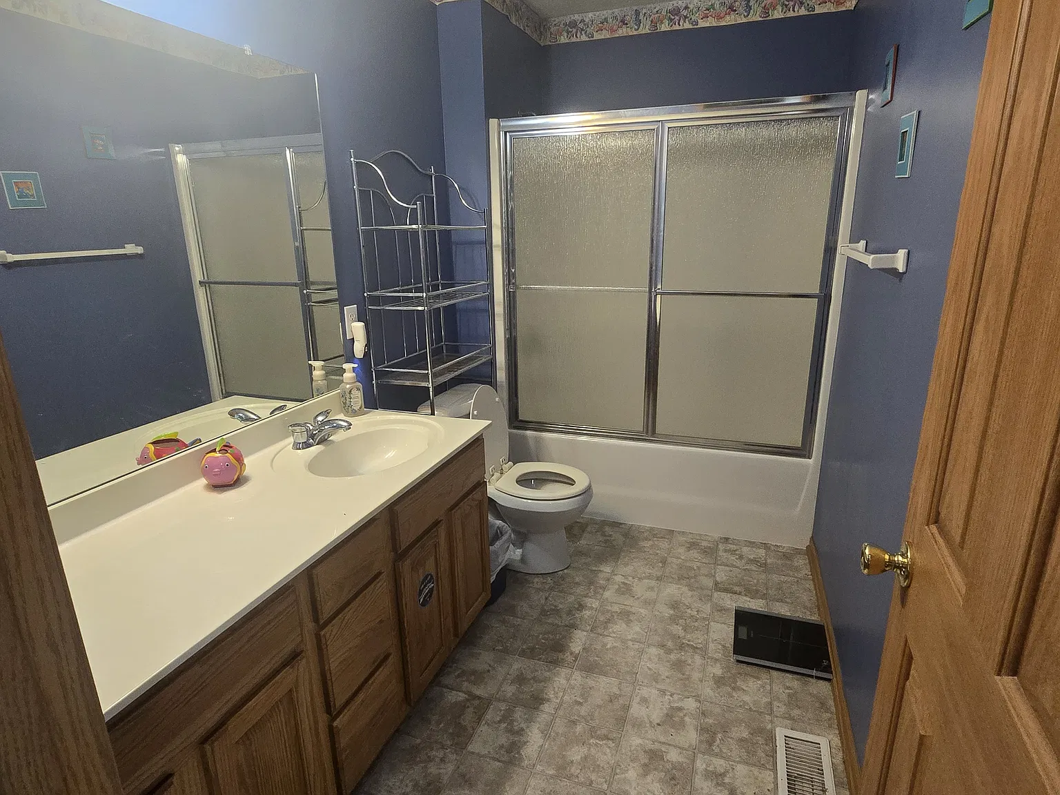 1 bed, 3408 sqft, $1,000 — Photo 3
