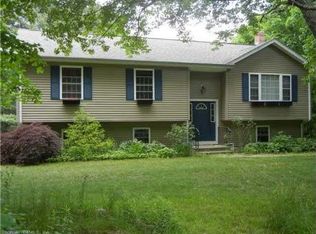 5 Brooklyn Rd, Pomfret Center, CT 06259