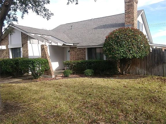 2nd image of 3118 Mayfair Dr