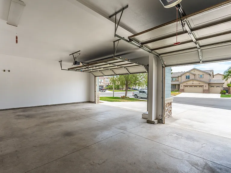 12326 White Horse Ct — Photo 30