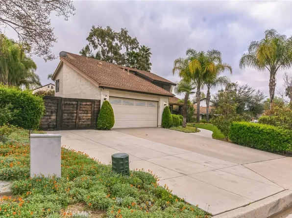 29957 Villa Alturas Dr, Temecula, CA 92592