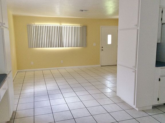 5th image of 542 San Bernardino St