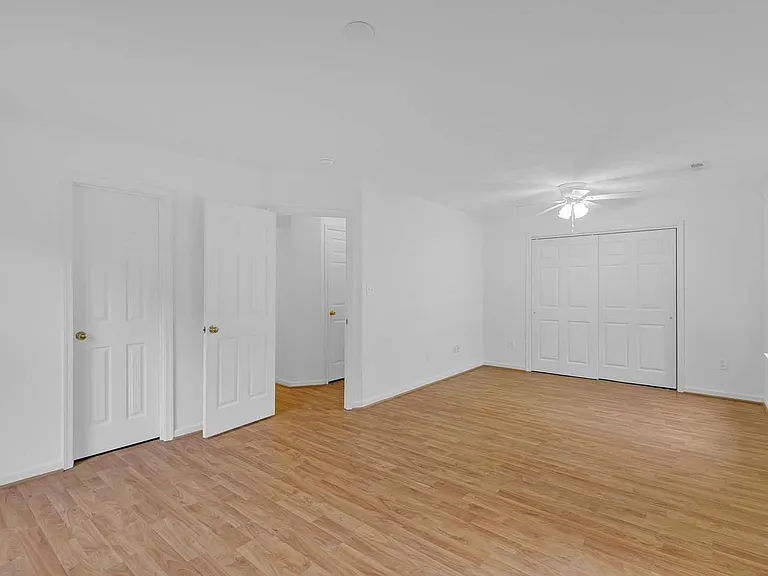 417 Belmont Cir — Photo 20