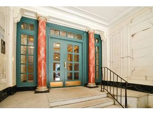 Sold by Keller Williams Realty Empire | media 30