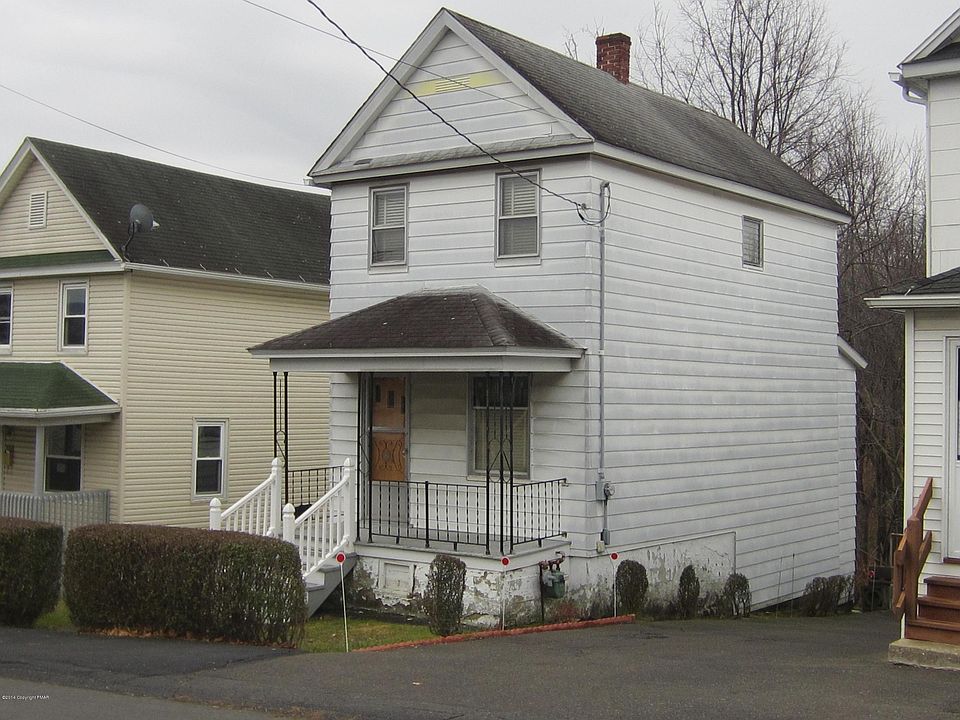 2nd image of 921 Price St