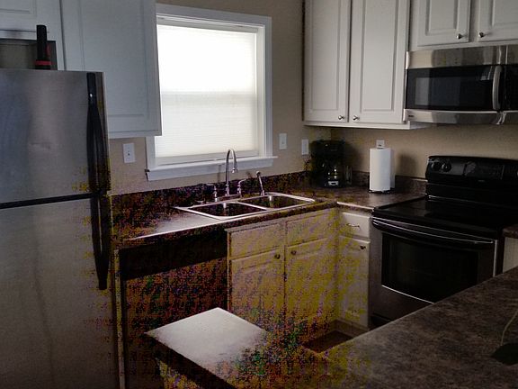 3rd image of 548 W Beach Blvd APT 102