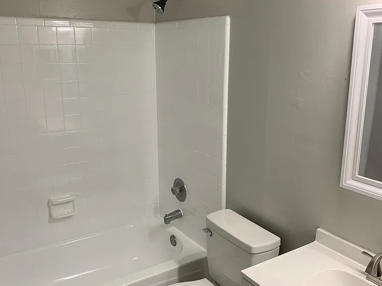 1798 Falconcrest Dr — Photo 22