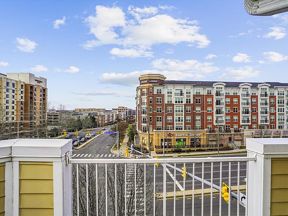 4th image of 2720 Bellforest Ct APT 408