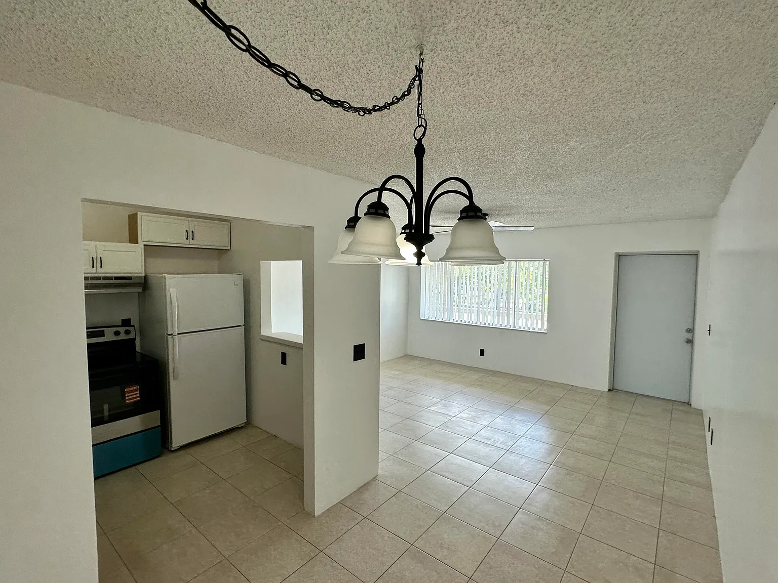 1 bed, 1.0 bath, 650 sqft, $1,350 — Photo 1