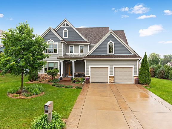 3rd image of 10674 Brookview Pl