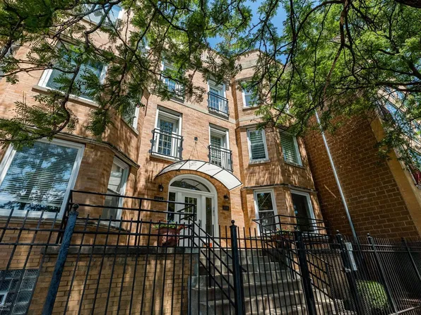 1036 E 47th St #2E, Chicago, IL 60653