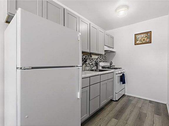 5th image of 425 Madison Ave #31e0ce6fb