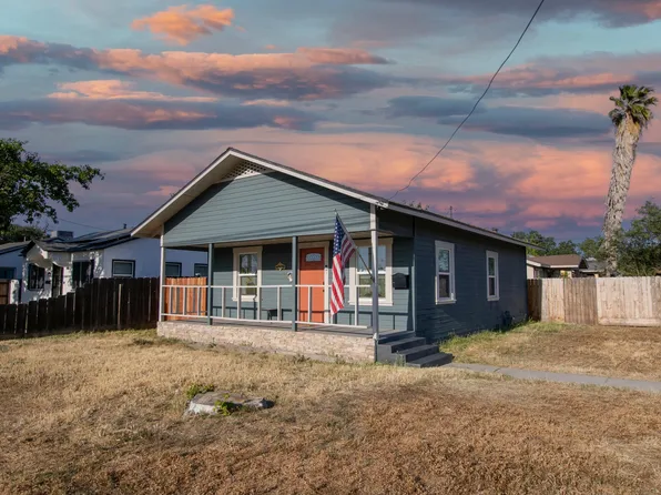 1201 Middleton Street, Hanford, CA 93230