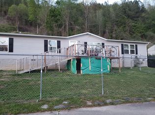 224 Hillside Dr, Oakdale, TN 37829