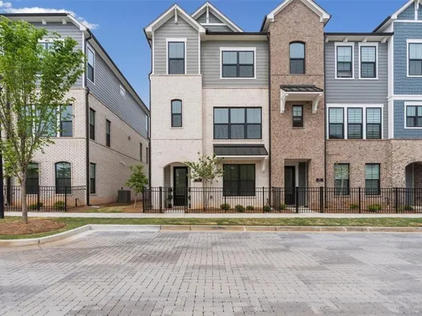 285 Walker Ave, Roswell, GA 30076