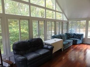 188 Winsome Dr, Saunderstown, RI 02874