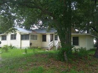 712 Signal St, Ocean Springs, MS 39564