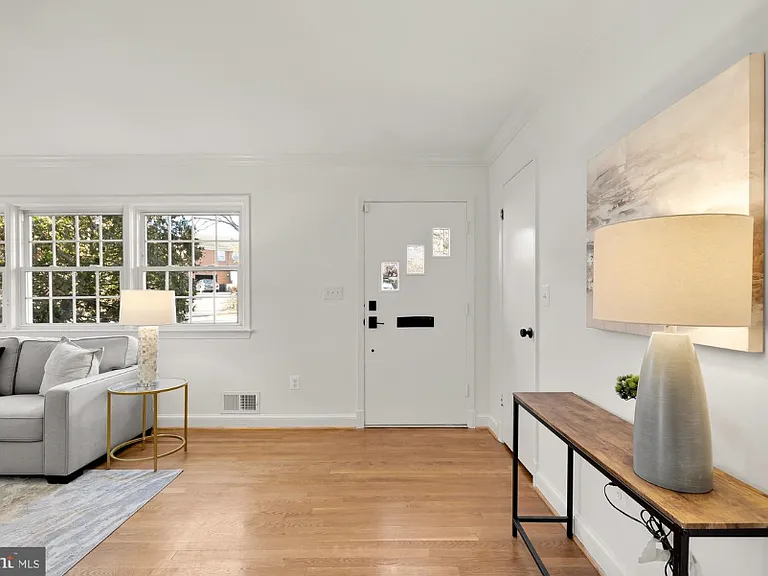 6409 Forest Rd #A — Photo 3