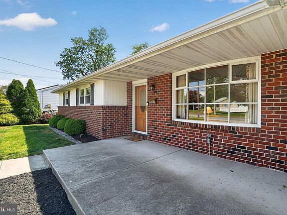 4th image of 77 Harmony Rd