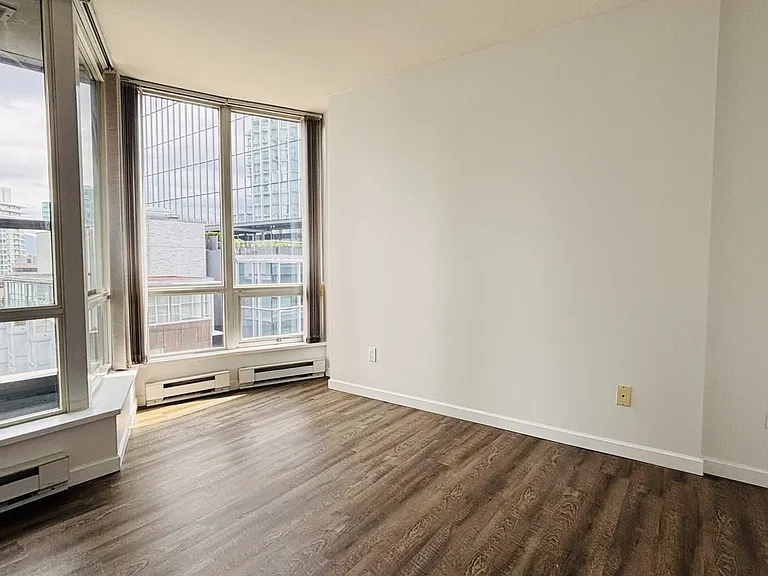 1166 Melville St #2102 — Photo 9