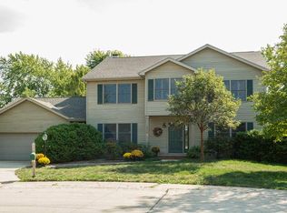 2217 O'Donnell Dr, Champaign, IL 61821