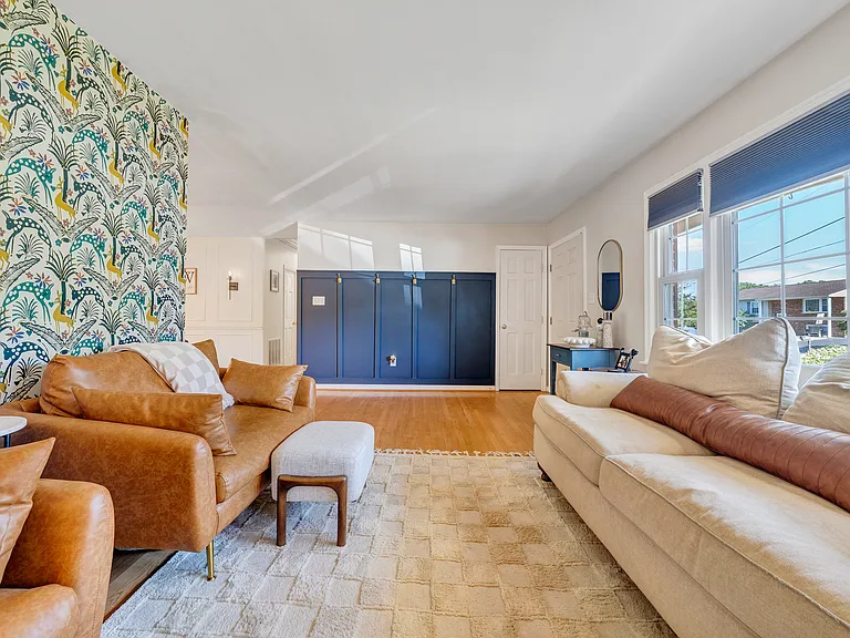 621 Aragona Dr — Photo 13