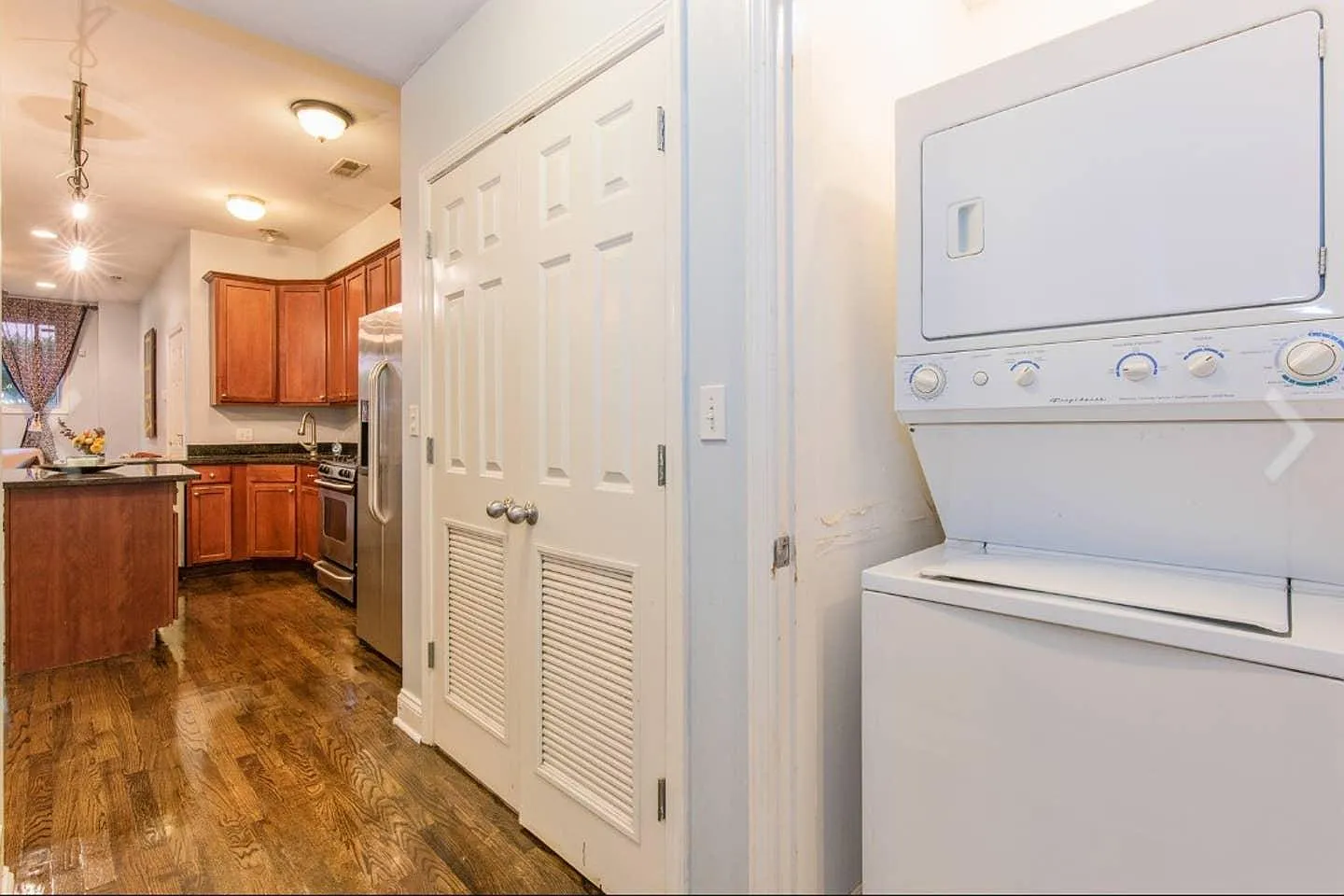4143 S Wabash Ave — Photo 1