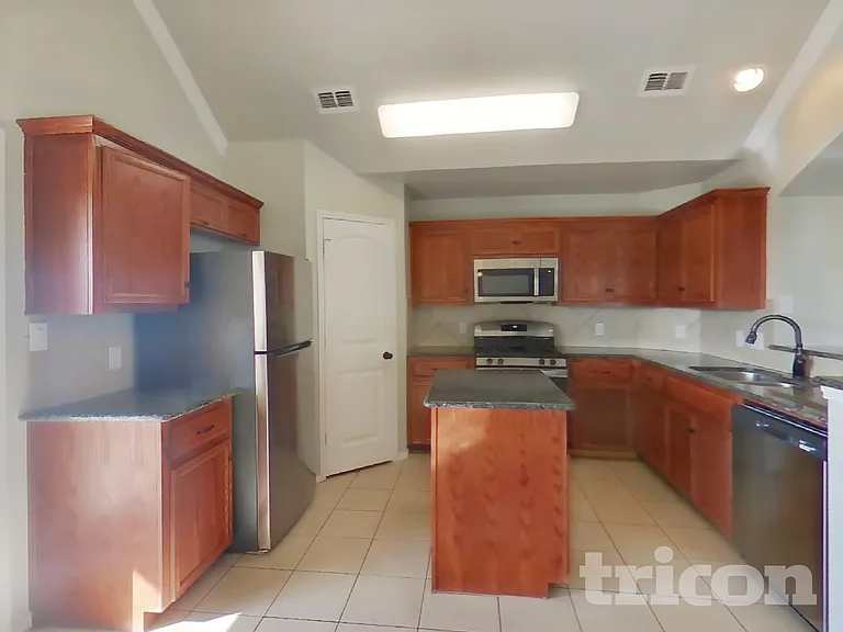 1713 Meadowlark Ln — Photo 5