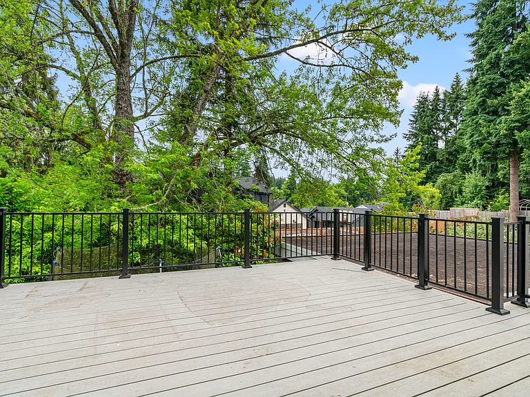Newly renovated Deck