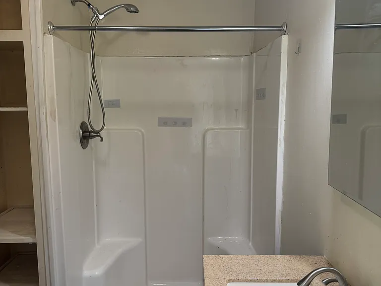 3321 Parker Ln — Photo 12