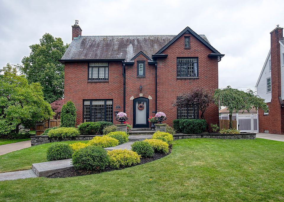 347 Deerhurst Park Blvd, Buffalo, NY 14223 Zillow