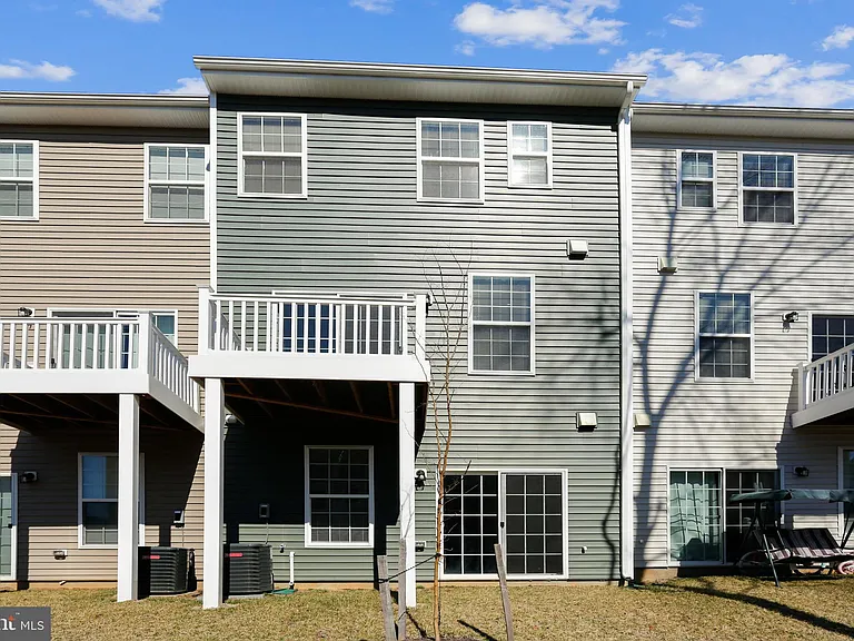 925 Dorchester Cove Rd — Photo 35