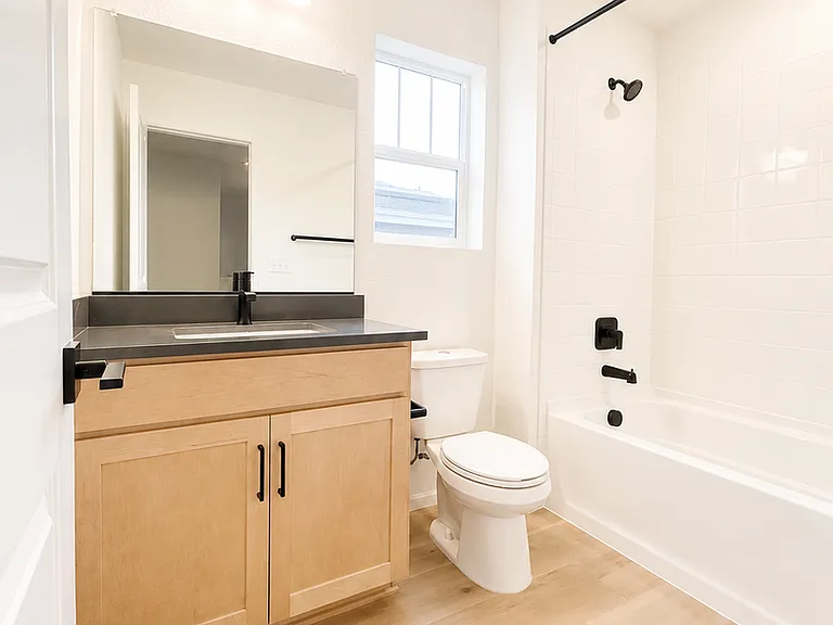 300 Nighthawk St — Photo 10