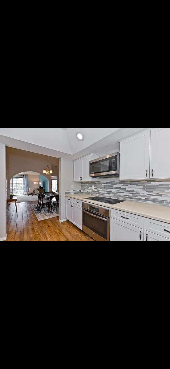 Building Photo - 505 S Farrell Dr #S118