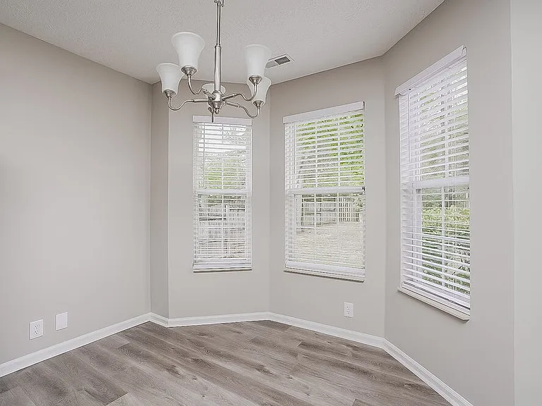 6112 Hampton Hall Way — Photo 7