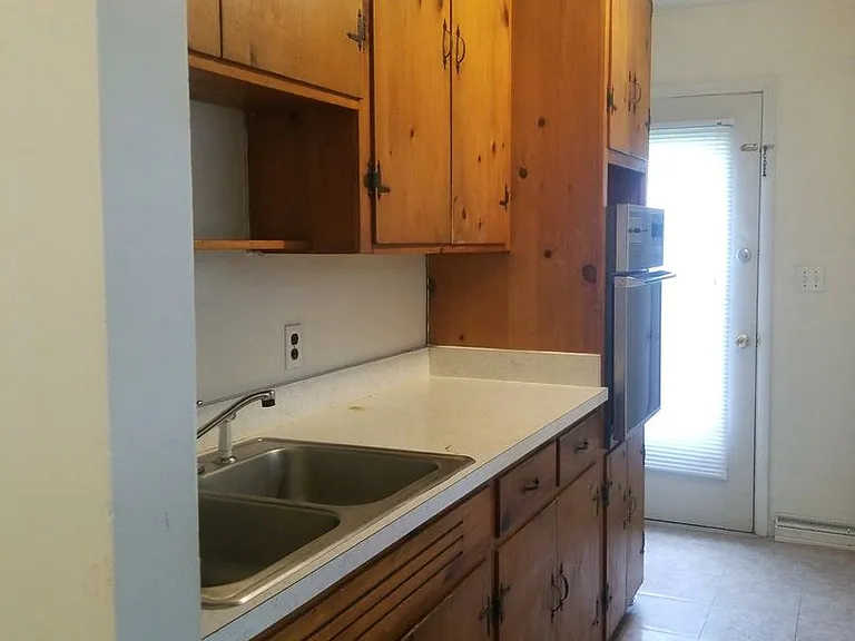 108 Stratford Ct — Photo 18